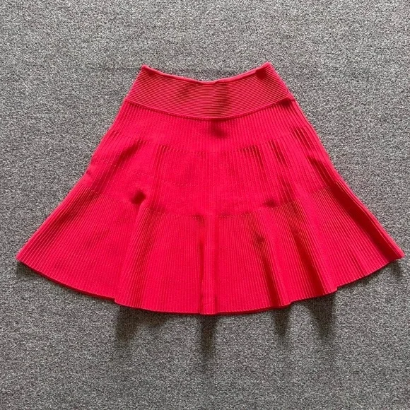 MILLY Red A-Line Ribbed Knit Skirt Women’s P Preppy Academia Business Workwear - Picture 2 of 8